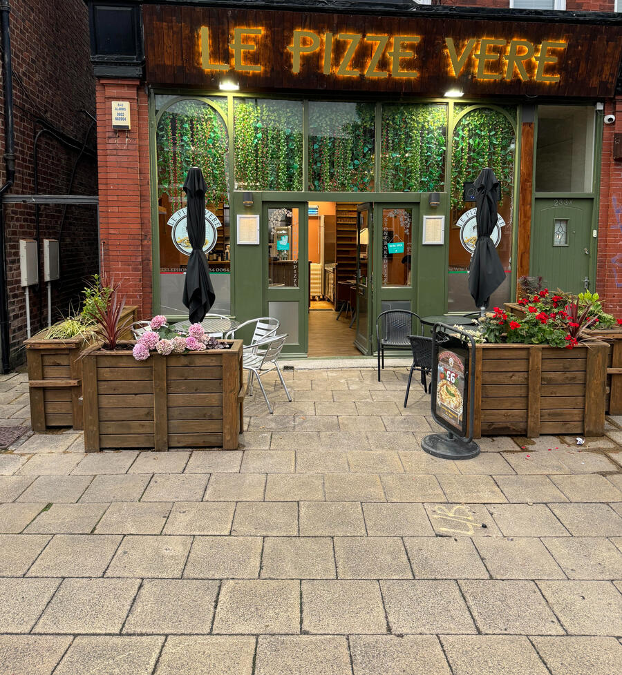 Le Pizze Vere special offer.